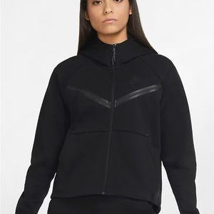 Nike Sportswear Tech Fleece women’s size Small